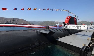 Cumhurbaşkanı Erdoğan: "Mavi Vatan'da Güçlü Bir Donanmaya Sahip Olmalıyız"