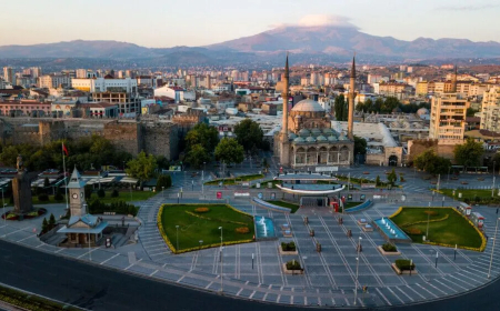 Kayseri’de yapay zeka ile siyasetçi analizi önerisi gündeme geldi