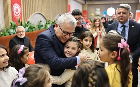 Sivas'ta şehit emanetlerine vefa: Vali Şimşek’ten sürpriz doğum günü